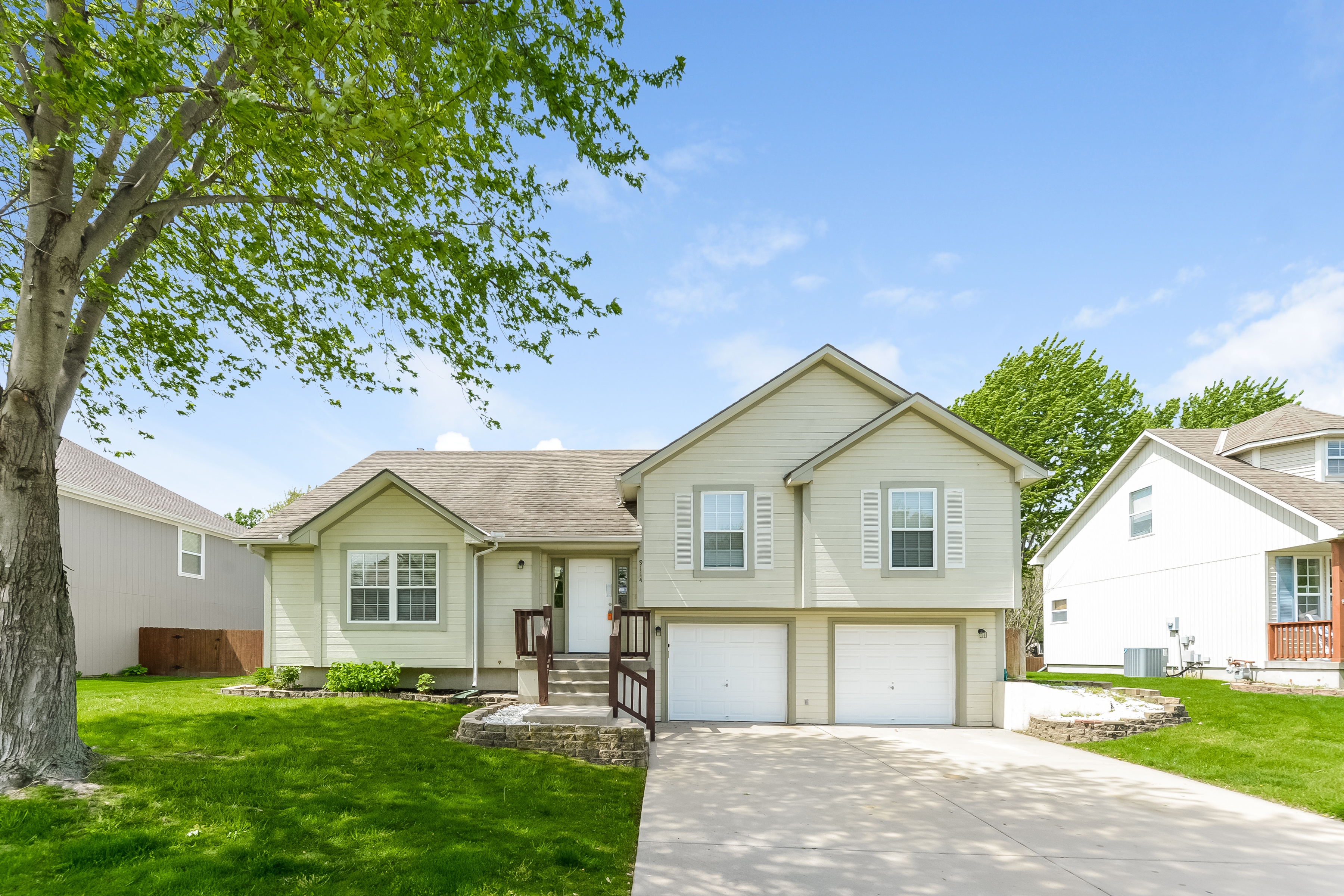 9114 N Oregon Ave Kansas City, MO 64154